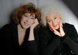 ISA DANIELI e VERONICA PIVETTI in SORELLE D’ITALIA